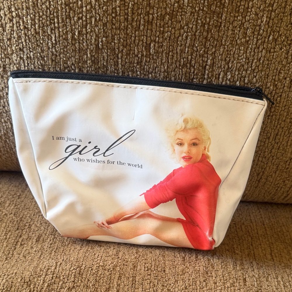 Marilyn Monroe Stylish White and Red Women's Pouch/Cosmetic Bag